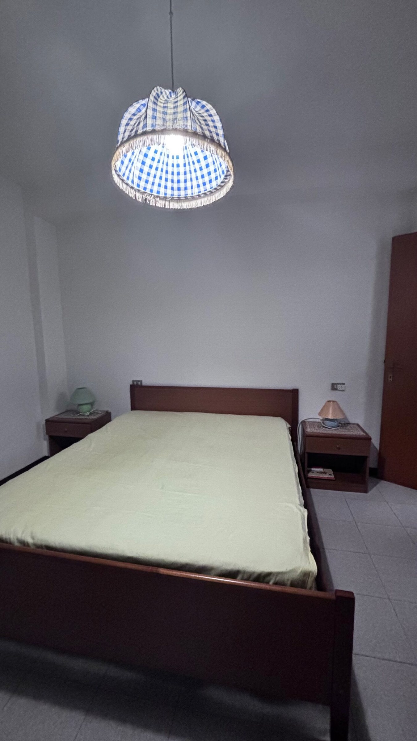 Schlafzimmer-Bett
